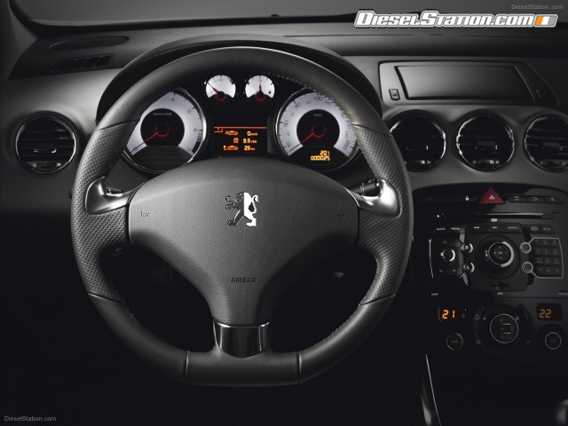 Peugeot 308 GTi 2011 Picture #15 Peugeot 308 GTi 2011 Picture #15