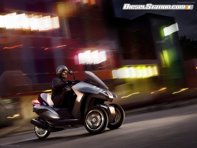 Peugeot HYbrid3 Evolution Concept Picture #16 Peugeot HYbrid3 Evolution Concept Picture #16