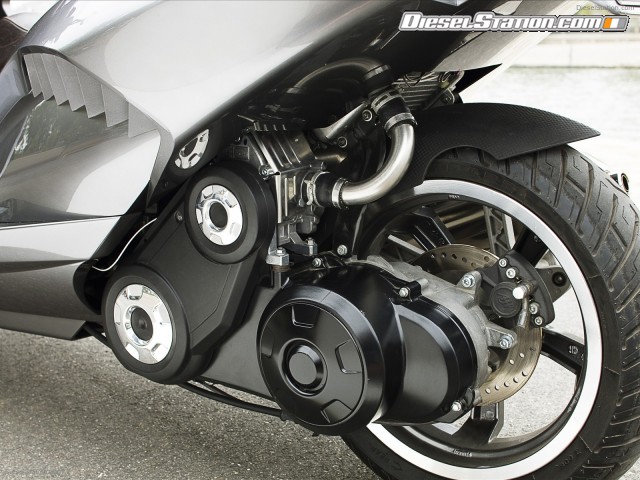 Peugeot HYbrid3 Evolution Concept Picture #3 Peugeot HYbrid3 Evolution Concept Picture #3