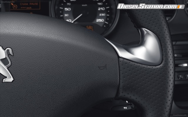 Peugeot RCZ Sports Coupe 2013 Widescreen Picture #1 Peugeot RCZ Sports Coupe 2013 Widescreen Picture #1