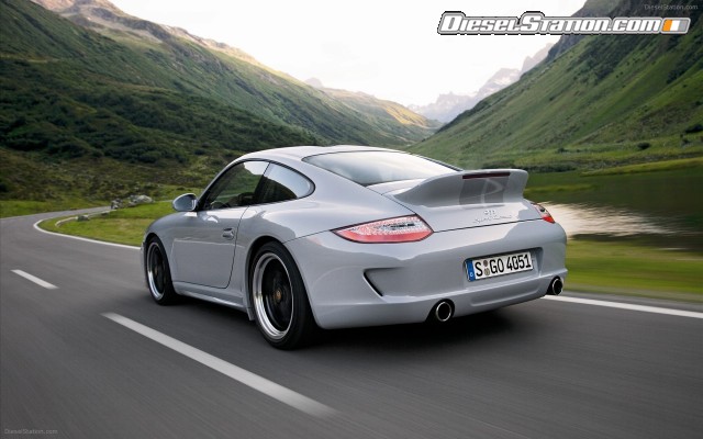 Porsche 2010 911 Sport Classic Widescreen Picture #1 Porsche 2010 911 Sport Classic Widescreen Picture #1