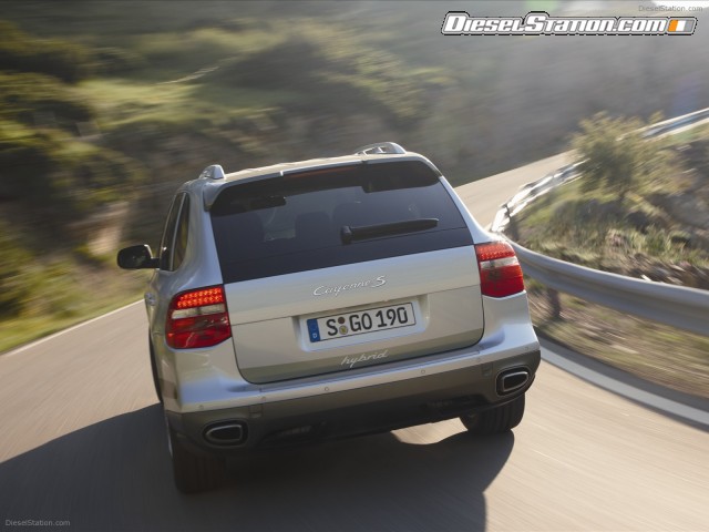 Porsche 2010 Cayenne S Hybrid Picture #3 Porsche 2010 Cayenne S Hybrid Picture #3