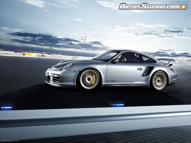 Porsche 911 GT2 RS 2011 Picture #9 Porsche 911 GT2 RS 2011 Picture #9