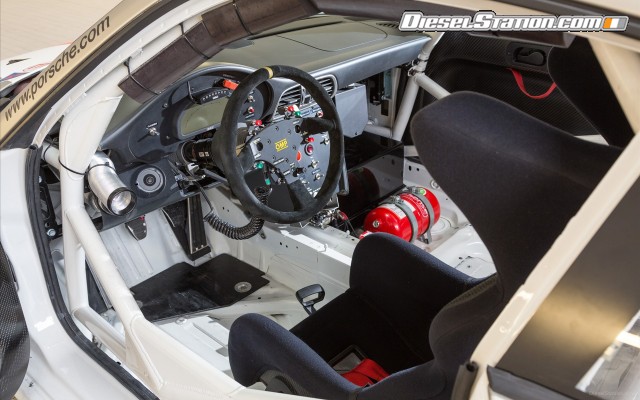 Porsche 911 GT3 R 2013 Widescreen Picture #16 Porsche 911 GT3 R 2013 Widescreen Picture #16