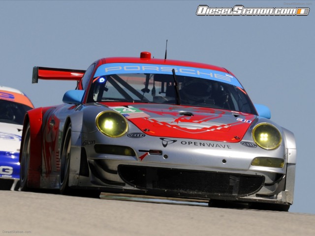 Porsche 911 GT3 RSR Flying Lizard Picture #1 Porsche 911 GT3 RSR Flying Lizard Picture #1