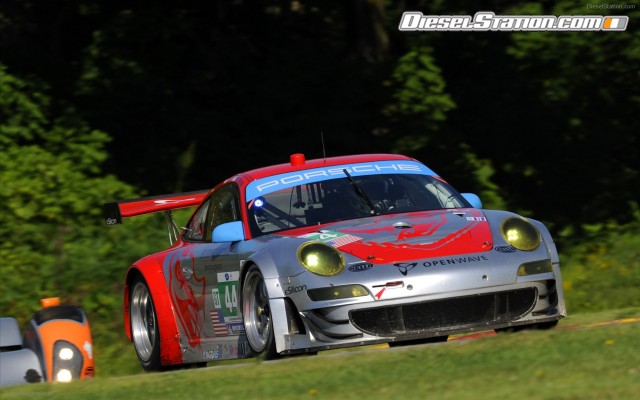 Porsche 911 GT3 RSR Flying Lizard Widescreen Picture #23 Porsche 911 GT3 RSR Flying Lizard Widescreen Picture #23