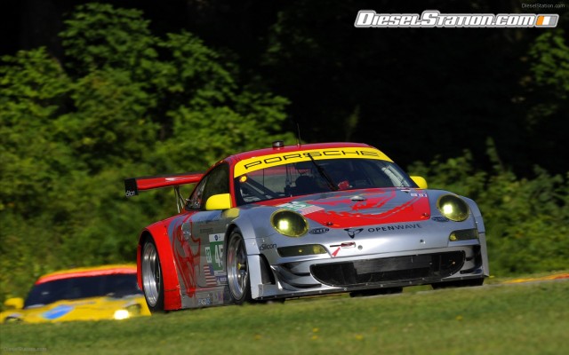 Porsche 911 GT3 RSR Flying Lizard Widescreen Picture #21 Porsche 911 GT3 RSR Flying Lizard Widescreen Picture #21