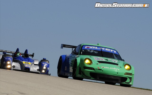 Porsche 911 GT3 RSR Flying Lizard Widescreen Picture #18 Porsche 911 GT3 RSR Flying Lizard Widescreen Picture #18