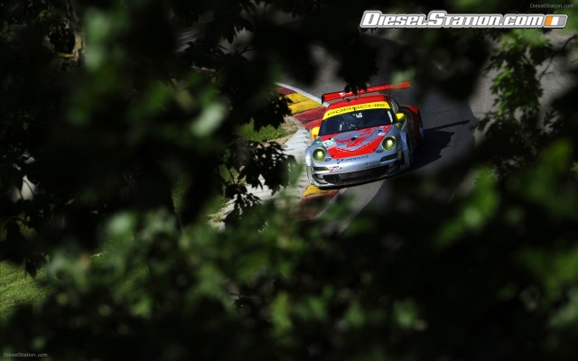 Porsche 911 GT3 RSR Flying Lizard Widescreen Picture #9 Porsche 911 GT3 RSR Flying Lizard Widescreen Picture #9