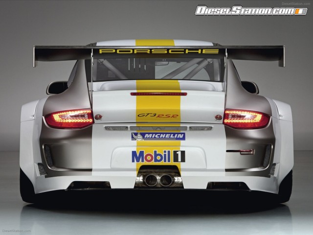 Porsche 911 GT3 RSR Picture #24 Porsche 911 GT3 RSR Picture #24