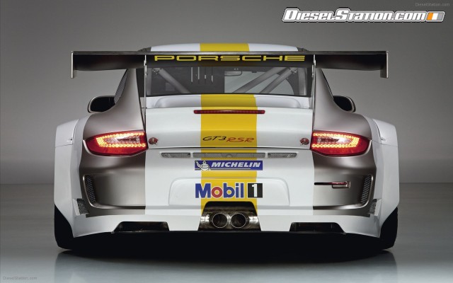 Porsche 911 GT3 RSR Widescreen Picture #15 Porsche 911 GT3 RSR Widescreen Picture #15