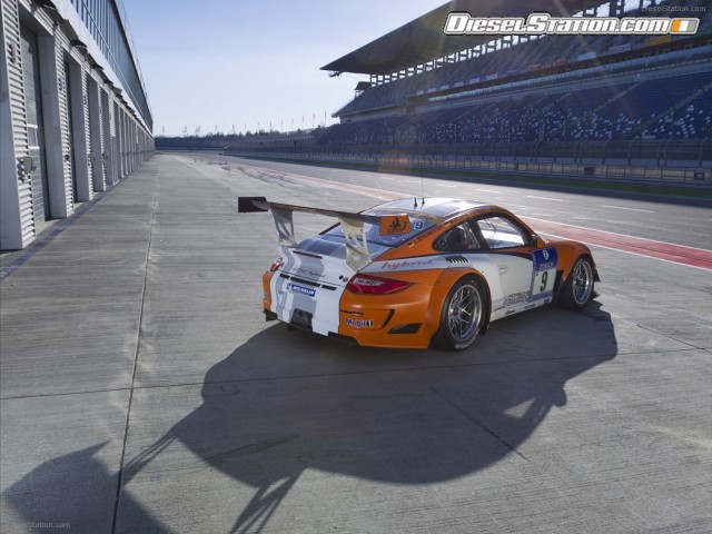 Porsche 911 GT3 at Le Mans 2010 Picture #19 Porsche 911 GT3 at Le Mans 2010 Picture #19