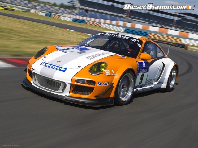 Porsche 911 GT3 at Le Mans 2010 Picture #5 Porsche 911 GT3 at Le Mans 2010 Picture #5