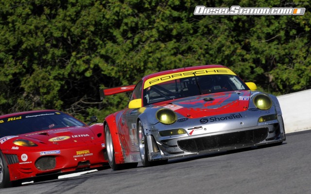 Porsche 911 GT3 at Le Mans 2010 Widescreen Picture #9 Porsche 911 GT3 at Le Mans 2010 Widescreen Picture #9