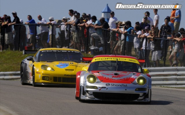Porsche 911 GT3 at Le Mans 2010 Widescreen Picture #1 Porsche 911 GT3 at Le Mans 2010 Widescreen Picture #1