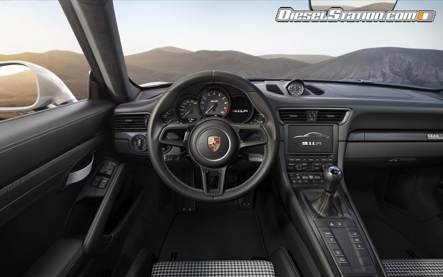 Porsche 911 R 2017 Widescreen Picture #19 Porsche 911 R 2017 Widescreen Picture #19
