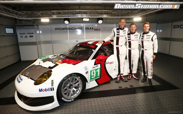 Porsche 911 RSR 2013 Widescreen Picture #17 Porsche 911 RSR 2013 Widescreen Picture #17