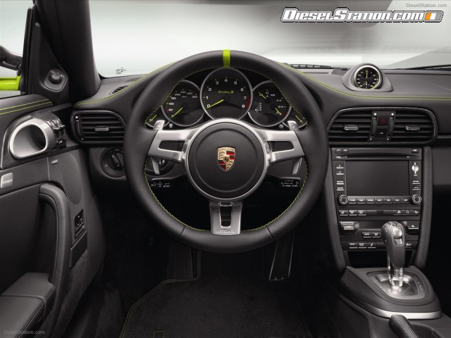 Porsche 911 Turbo S Edition 918 Spyder Picture #16 Porsche 911 Turbo S Edition 918 Spyder Picture #16