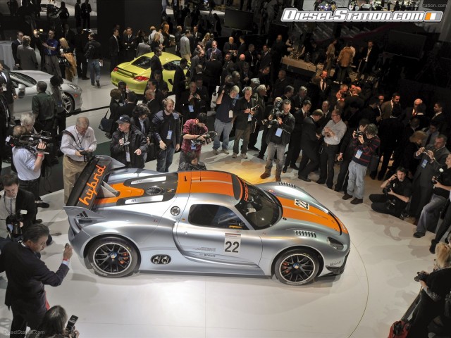 Porsche 918 RSR Concept Picture #8 Porsche 918 RSR Concept Picture #8