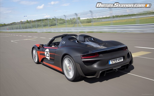 Porsche 918 Spyder 2015 Widescreen Picture #108 Porsche 918 Spyder 2015 Widescreen Picture #108