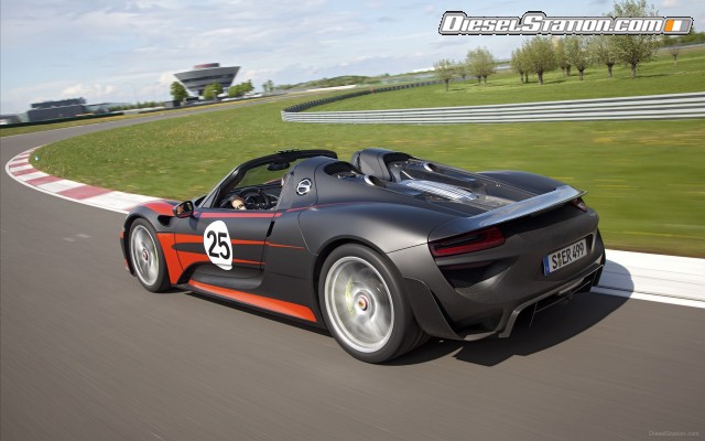Porsche 918 Spyder 2015 Widescreen Picture #110 Porsche 918 Spyder 2015 Widescreen Picture #110