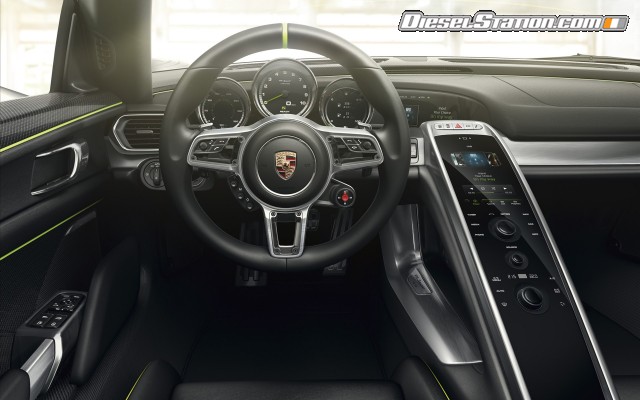 Porsche 918 Spyder 2015 Widescreen Picture #21 Porsche 918 Spyder 2015 Widescreen Picture #21