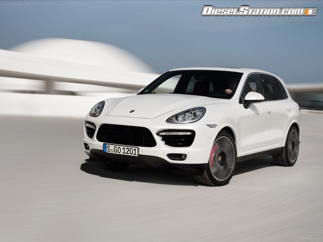 Porsche Cayenne Turbo S 2013 Picture #10 Porsche Cayenne Turbo S 2013 Picture #10