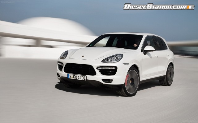 Porsche Cayenne Turbo S 2013 Widescreen Picture #3 Porsche Cayenne Turbo S 2013 Widescreen Picture #3