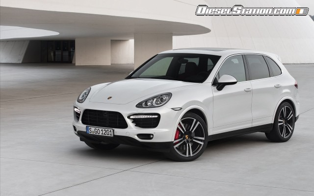 Porsche Cayenne Turbo S 2013 Widescreen Picture #1 Porsche Cayenne Turbo S 2013 Widescreen Picture #1