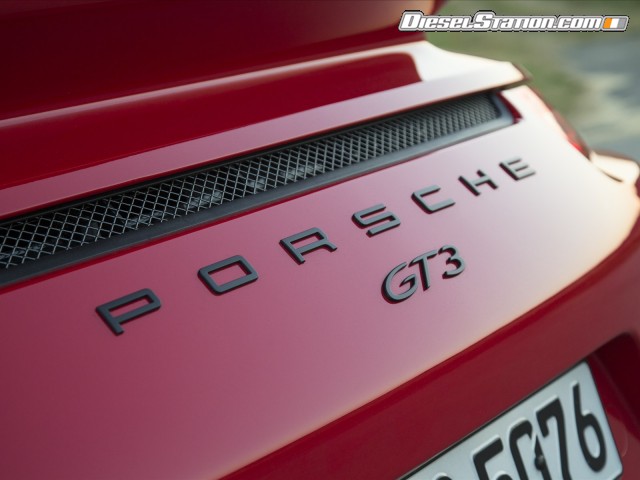 Porsche GT3 2014 Picture #18 Porsche GT3 2014 Picture #18