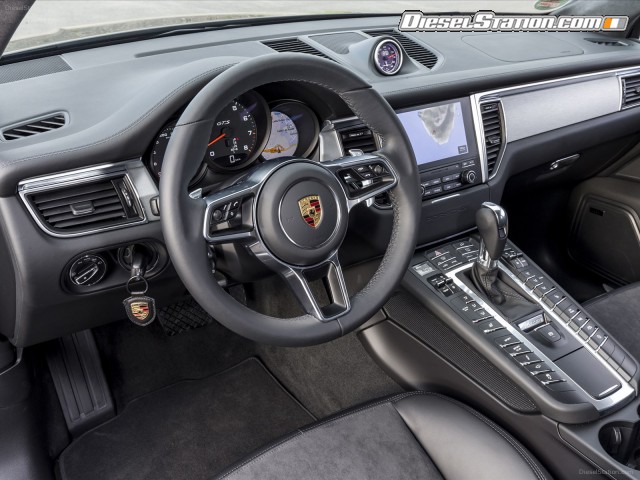 Porsche Macan GTS 2017 Picture #5 Porsche Macan GTS 2017 Picture #5