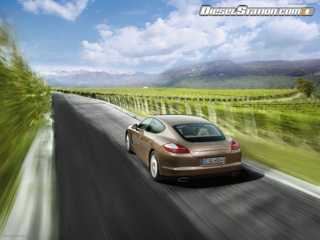 Porsche Panamera 2011 Picture #0 Porsche Panamera 2011 Picture #0