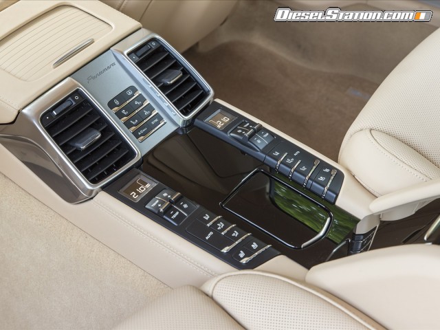 Porsche Panamera 2014 Picture #50 Porsche Panamera 2014 Picture #50