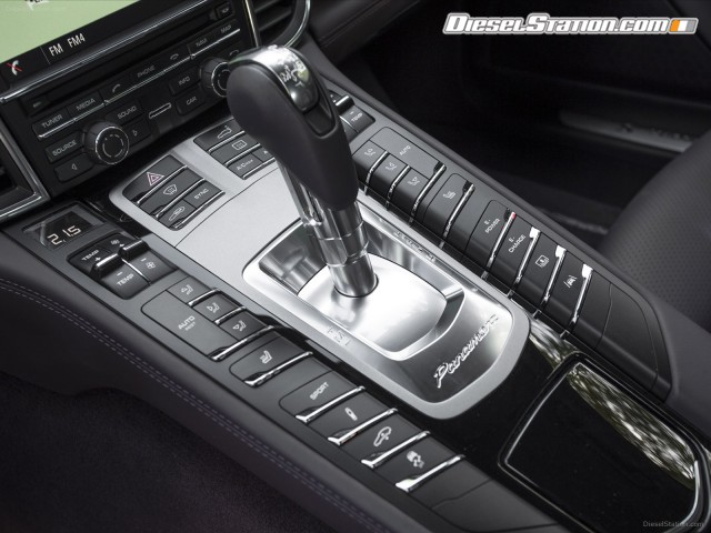 Porsche Panamera 2014 Picture #36 Porsche Panamera 2014 Picture #36