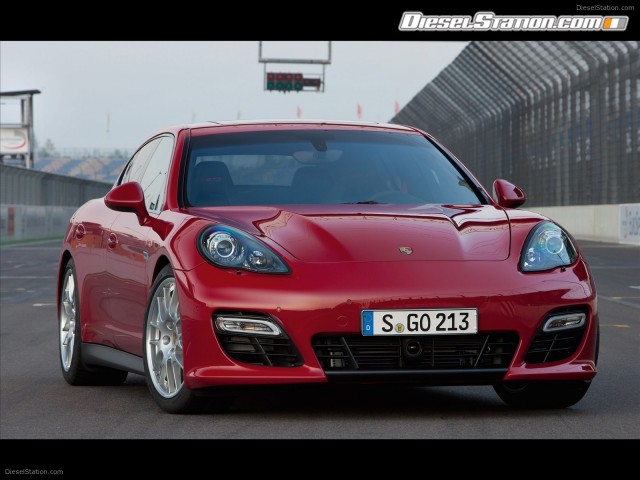 Porsche Panamera GTS 2012 Picture #0 Porsche Panamera GTS 2012 Picture #0
