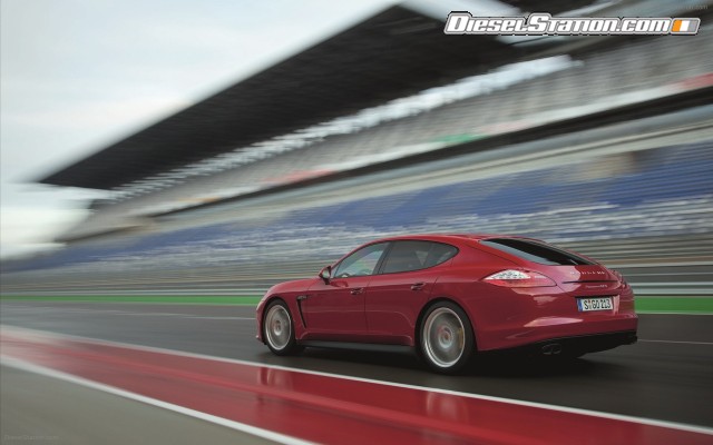 Porsche Panamera GTS 2012 Widescreen Picture #5 Porsche Panamera GTS 2012 Widescreen Picture #5
