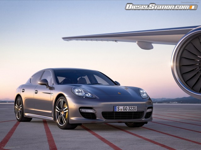 Porsche Panamera Turbo S 2011 Picture #10 Porsche Panamera Turbo S 2011 Picture #10