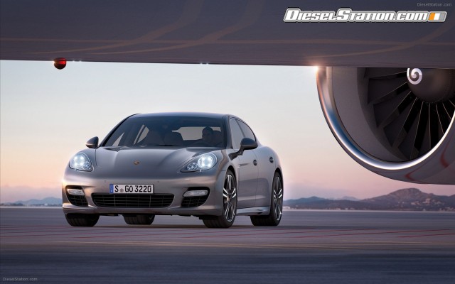 Porsche Panamera Turbo S 2011 Widescreen Picture #9 Porsche Panamera Turbo S 2011 Widescreen Picture #9