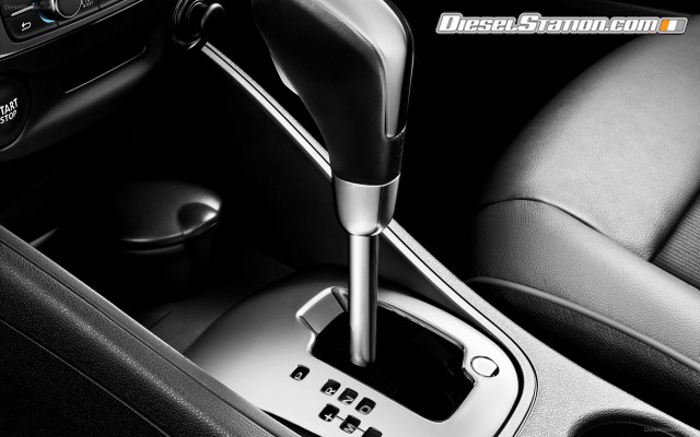 Renault Fluence 2013 Widescreen Picture #4 Renault Fluence 2013 Widescreen Picture #4