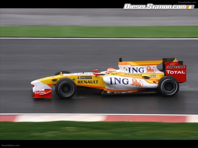 Renault ING F1 Team Unveils the R29 Picture #1 Renault ING F1 Team Unveils the R29 Picture #1