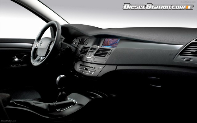 Renault Laguna Black Edition Widescreen Picture #3 Renault Laguna Black Edition Widescreen Picture #3