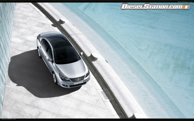 Renault Latitude 2011 Widescreen Picture #7 Renault Latitude 2011 Widescreen Picture #7