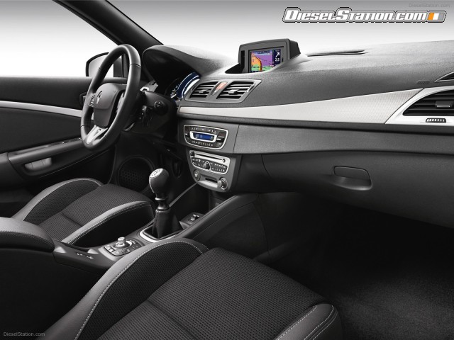 Renault Megane Coupe Cabriolet 2011 Picture #10 Renault Megane Coupe Cabriolet 2011 Picture #10