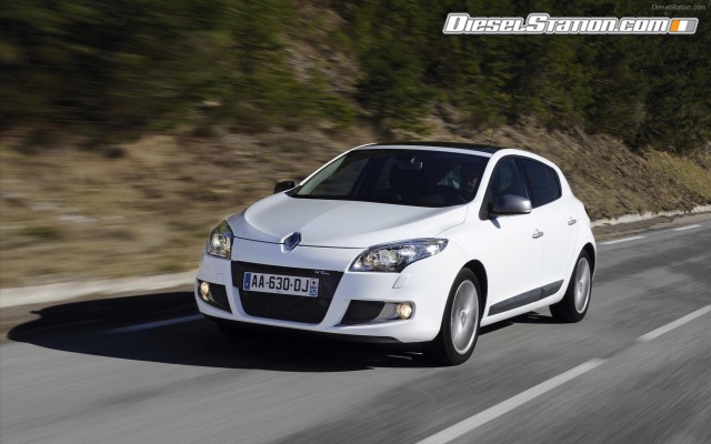 Renault Megane GT Line 2011 Widescreen Picture #2 Renault Megane GT Line 2011 Widescreen Picture #2