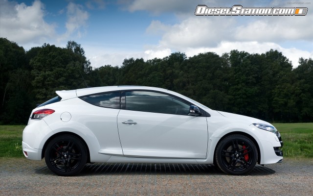 Renault New Megane Sport 250 Widescreen Picture #9 Renault New Megane Sport 250 Widescreen Picture #9