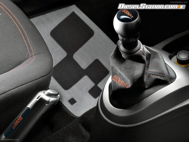 Renault TWINGO RENAULTSPORT 133 Picture #4 Renault TWINGO RENAULTSPORT 133 Picture #4