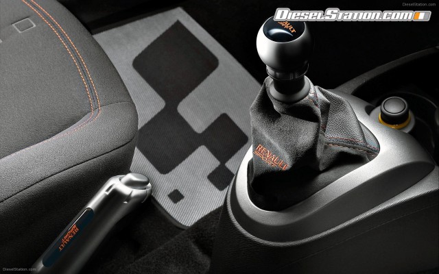 Renault TWINGO RENAULTSPORT 133 Widescreen Picture #6 Renault TWINGO RENAULTSPORT 133 Widescreen Picture #6