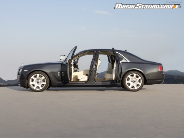 Rolls Royce Ghost in detail Picture #27 Rolls Royce Ghost in detail Picture #27