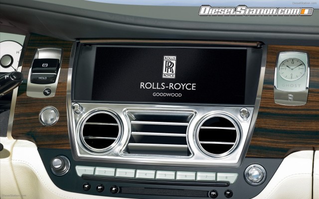 Rolls Royce Ghost in detail Widescreen Picture #50 Rolls Royce Ghost in detail Widescreen Picture #50