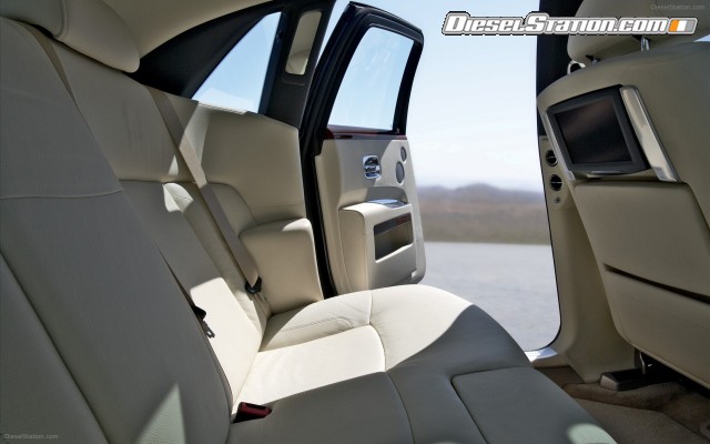 Rolls Royce Ghost in detail Widescreen Picture #58 Rolls Royce Ghost in detail Widescreen Picture #58